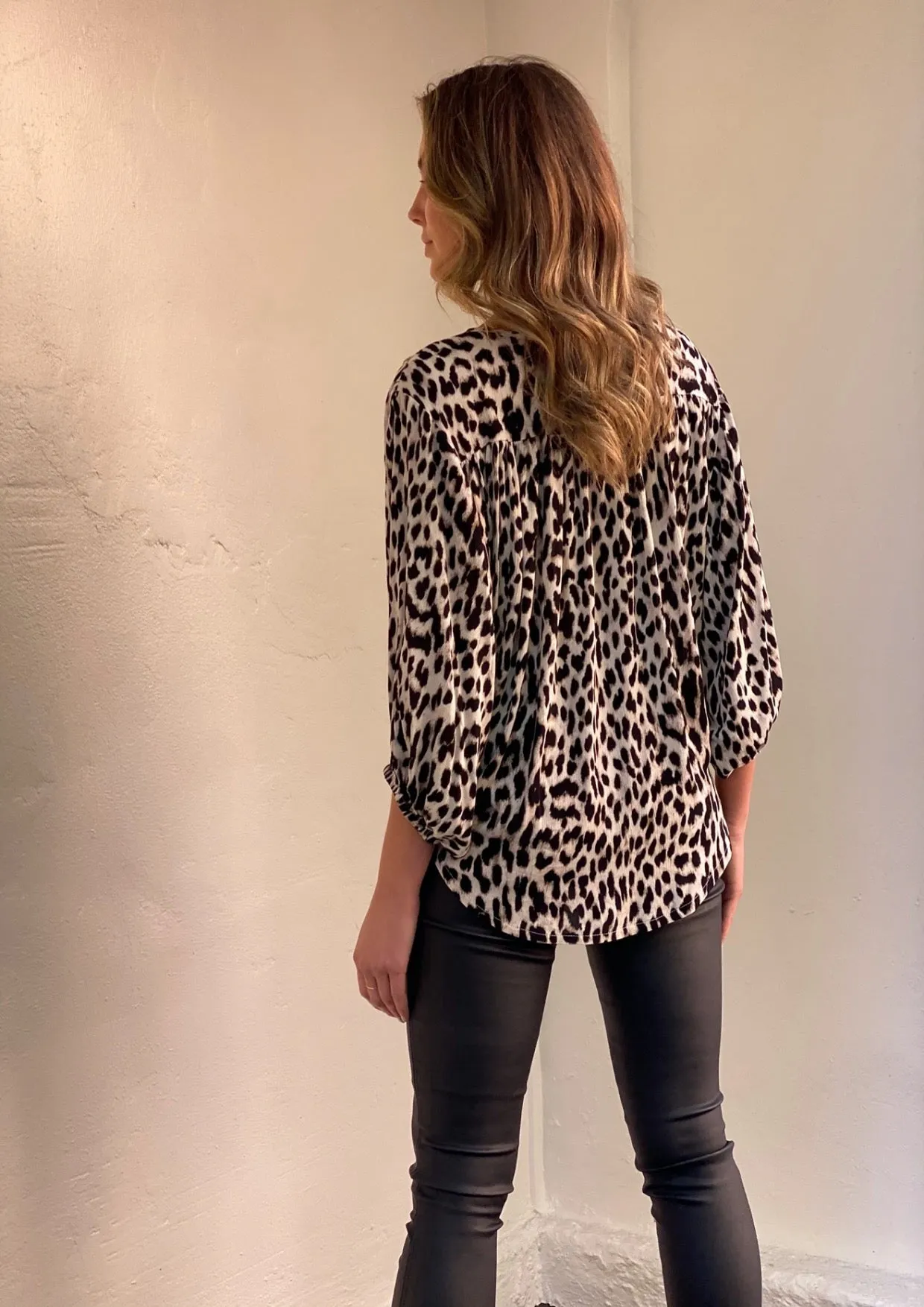 LA0707-5SS Leapard Balloon Sleeve Blouse - Pack